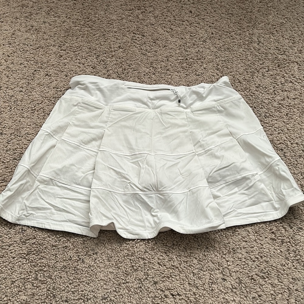White lululemon skirt